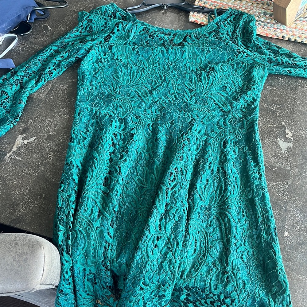 Green lace dress size 10